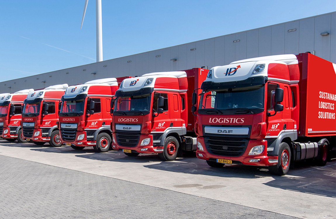 Vrachtwagens ID Logistics op een rij